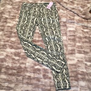 Wild Fable Snake Print High-Rise Skinny Jeans Size 4